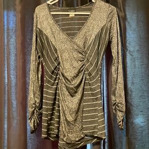 Women’s day trip long sleeve top